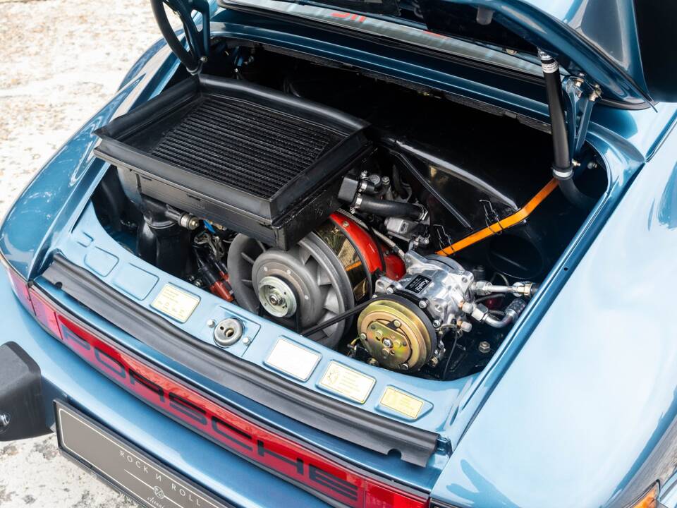 Image 33/34 of Porsche 911 Turbo 3.3 (1978)