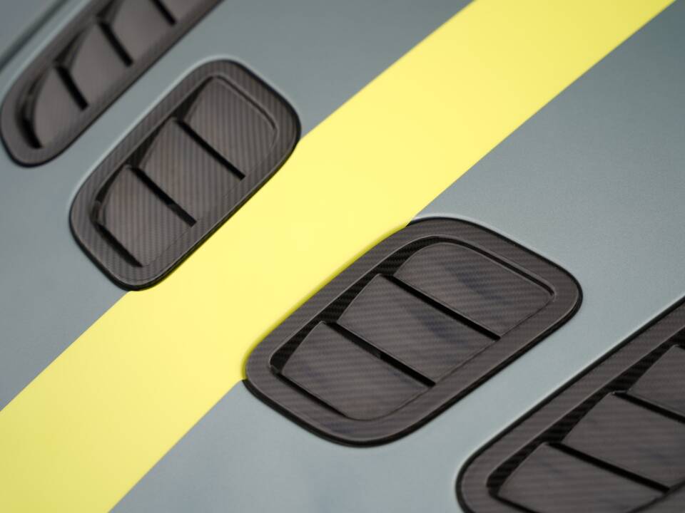 Bild 35/50 von Aston Martin V12 Vantage AMR (2017)
