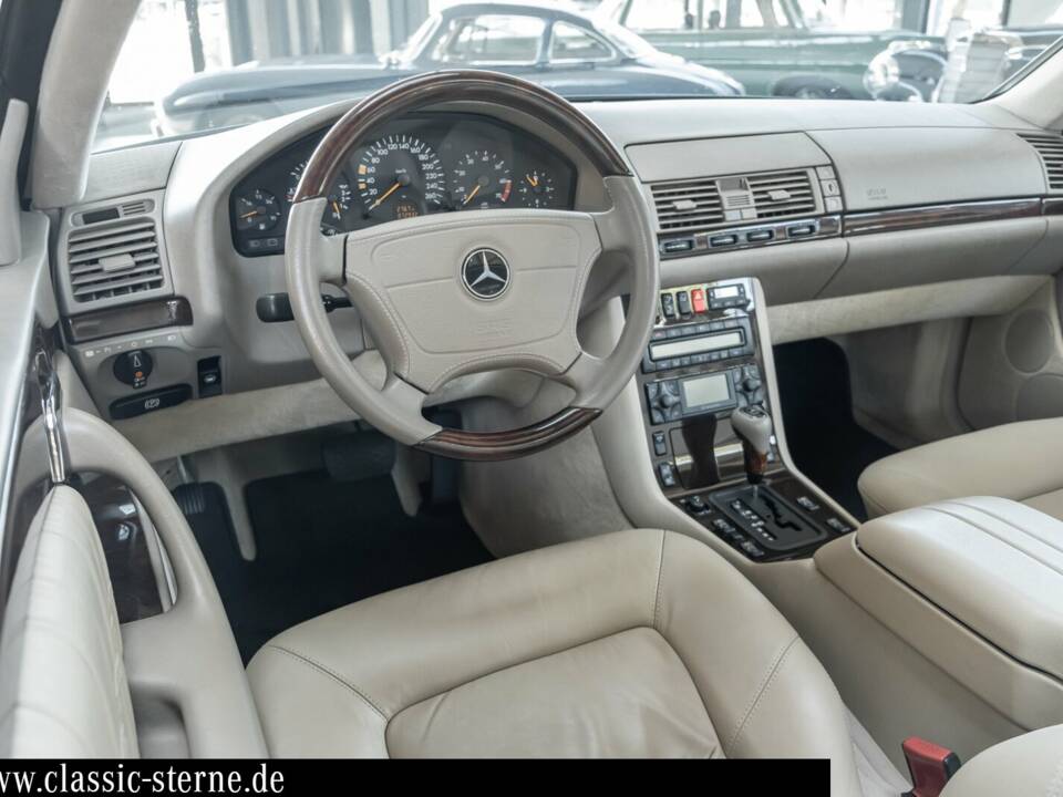 Immagine 10/15 di Mercedes-Benz CL 500 (1999)