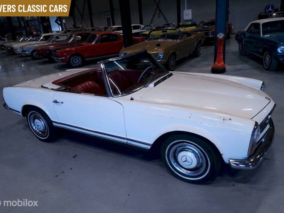 Immagine 4/10 di Mercedes-Benz 230 SL (1964)