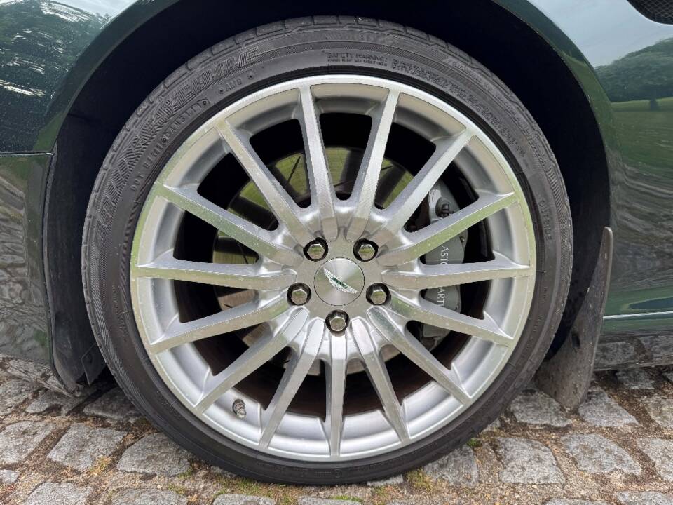 Image 40/43 of Aston Martin DB 9 (2008)
