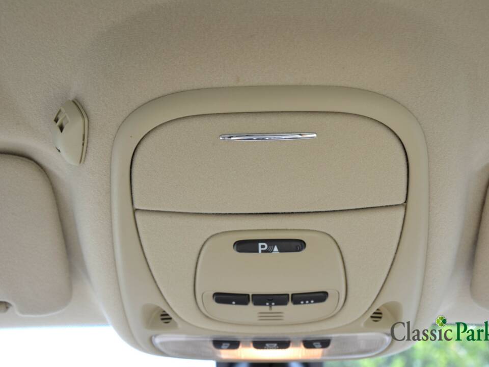 Immagine 27/46 di Jaguar XJ 8 3.5 (2007)