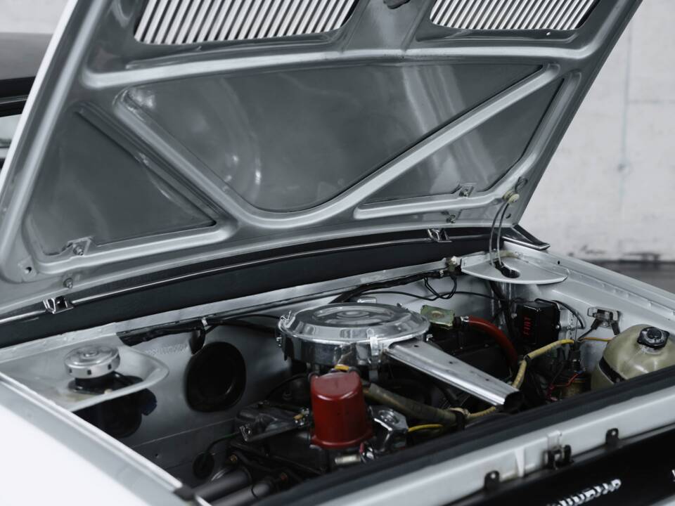 Bild 32/50 von FIAT 850 Racer Convertibile Bertone (1970)