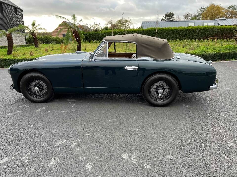 Afbeelding 2/50 van Aston Martin DB 2&#x2F;4 Mk I DHC (1954)