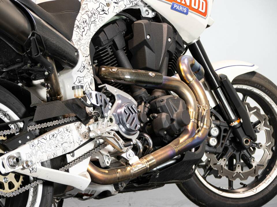 Image 38/50 of Yamaha DUMMY (2007)