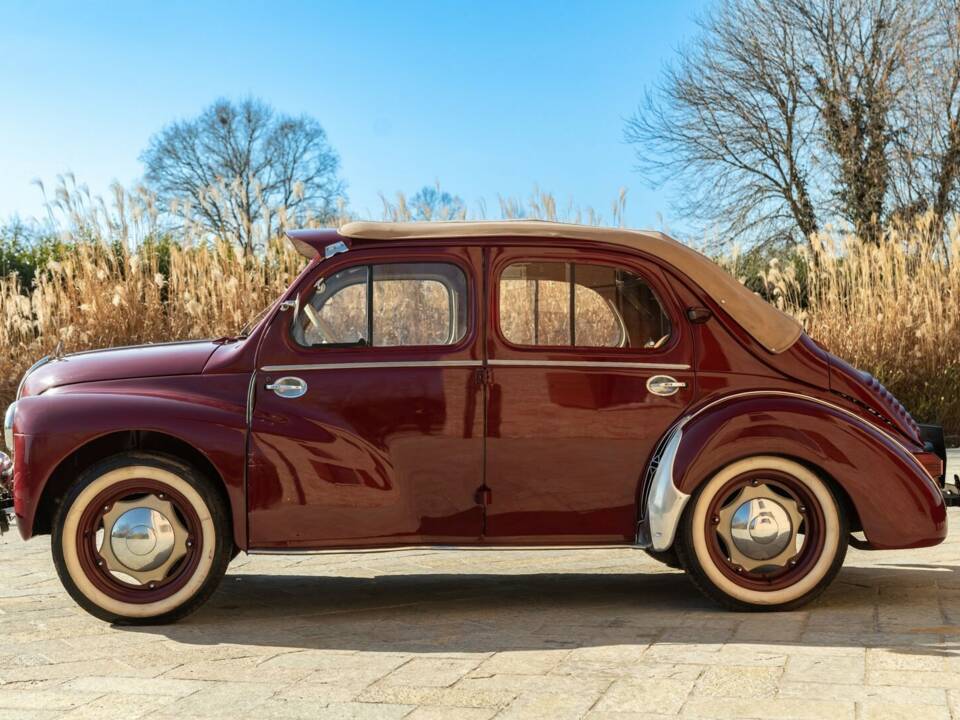 Immagine 9/50 di Renault 4 CV Décapotable (1957)