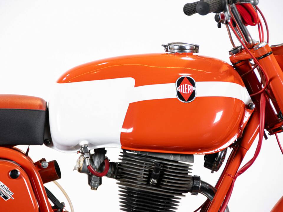 Image 41/50 de Gilera Giubileo 175 Sport (1963)