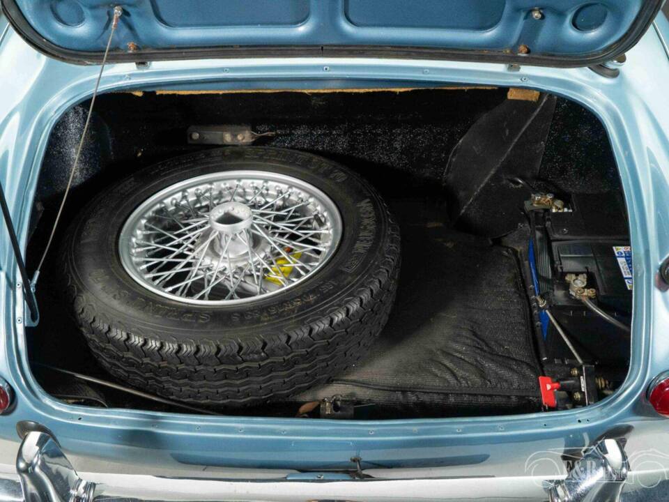 Immagine 6/19 di Austin-Healey 3000 Mk III (BJ8) (1966)