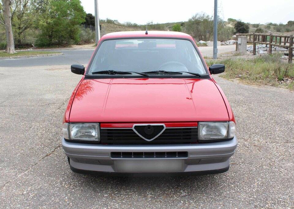 Imagen 3/8 de Alfa Romeo 33 - 1.3 S (1989)