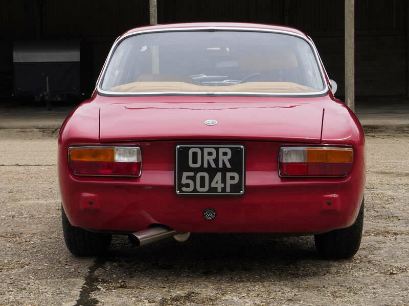Image 7/49 of Alfa Romeo Giulia 1600 GT Junior (1976)