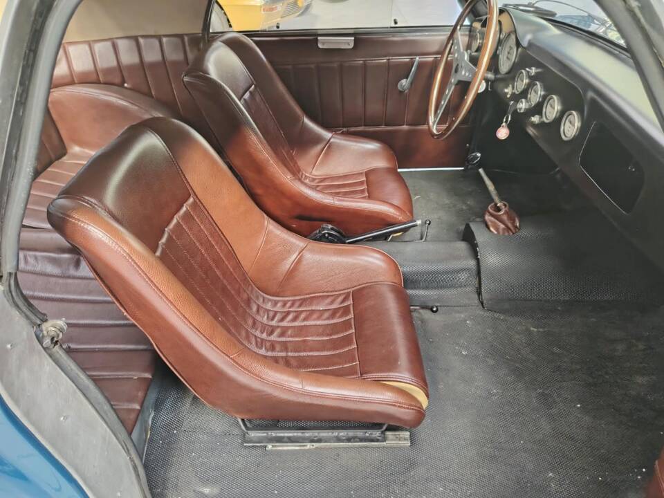 Afbeelding 25/56 van SIMCA 8 Sport (1951)