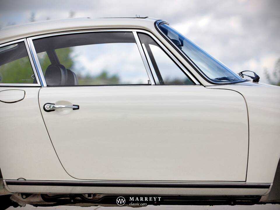 Afbeelding 17/70 van Porsche 911 2.4 S &quot;Ölklappe&quot; (1972)