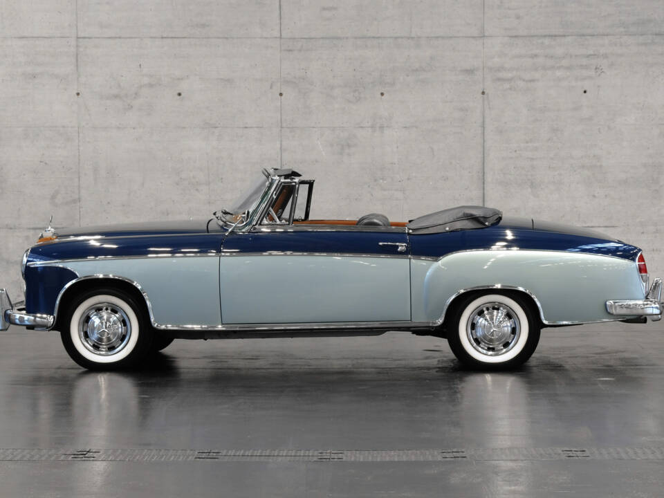 Immagine 2/5 di Mercedes-Benz 220 S Cabriolet (1959)