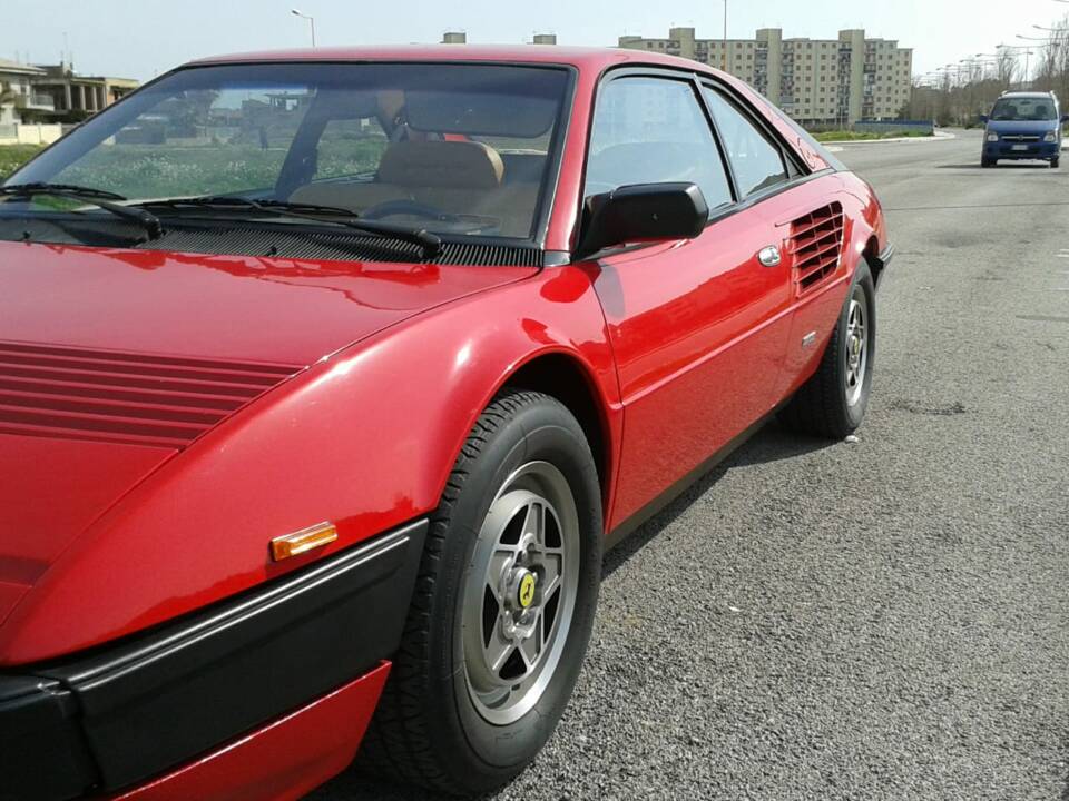 Image 7/73 de Ferrari Mondial Quattrovalvole (1984)