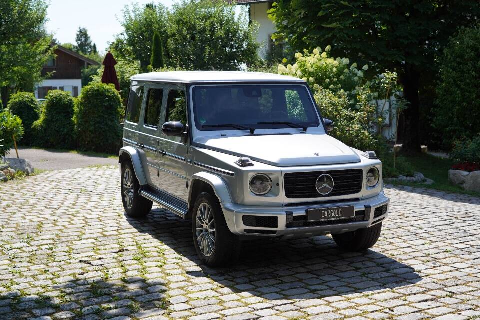 Image 1/16 de Mercedes-Benz G 500 (LWB) (2020)