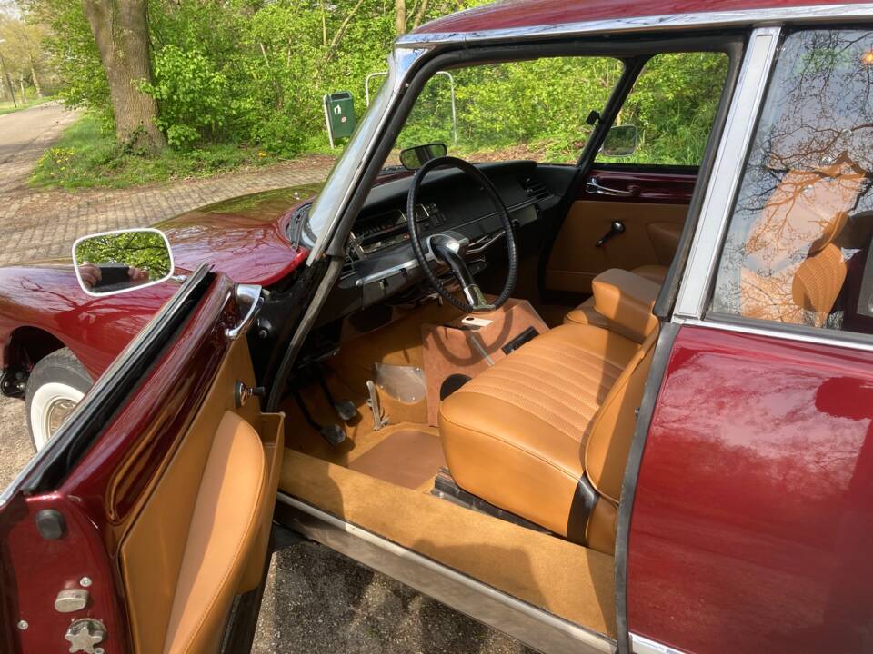 Bild 15/54 von Citroën D Spécial (1969)