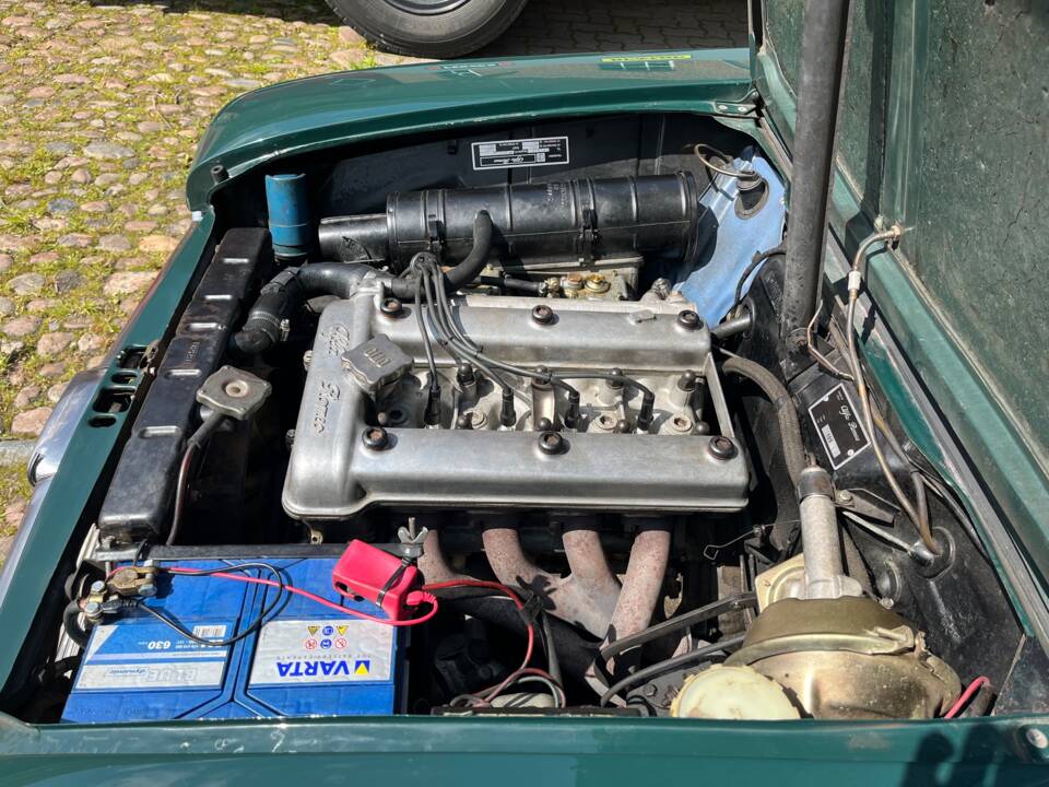 Image 11/16 of Alfa Romeo Giulia 1600 TI Giardinetta (1967)