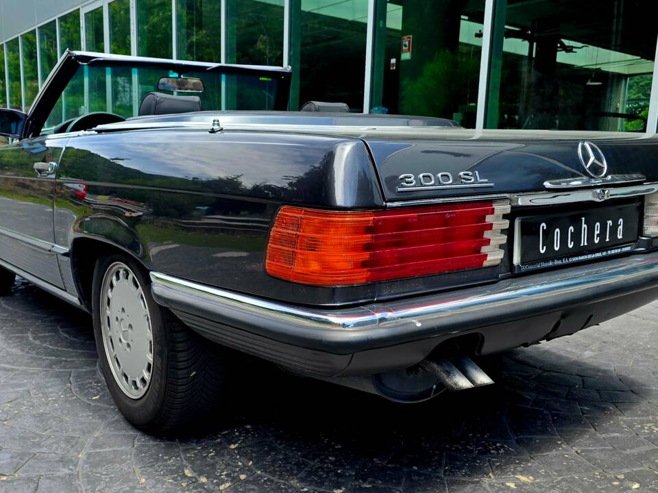 Image 14/15 de Mercedes-Benz 300 SL (1987)