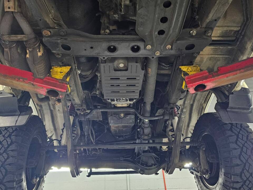 Image 47/48 de Toyota Land Cruiser FJ80 (1992)