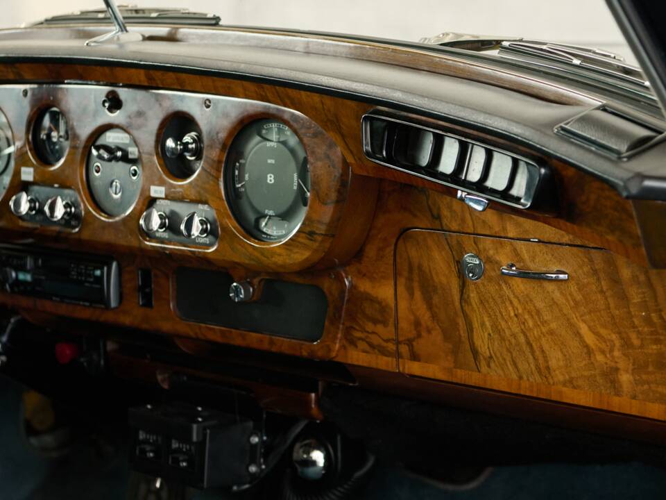 Image 43/50 of Bentley S 3 (1964)