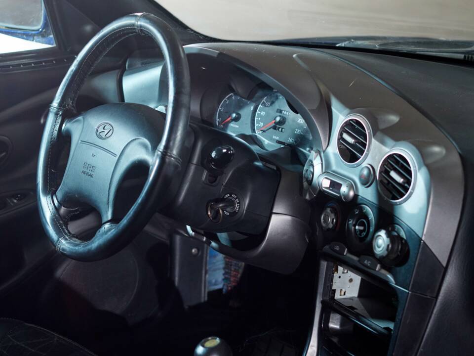 Bild 38/43 von Hyundai Coupé 2.0 (2000)