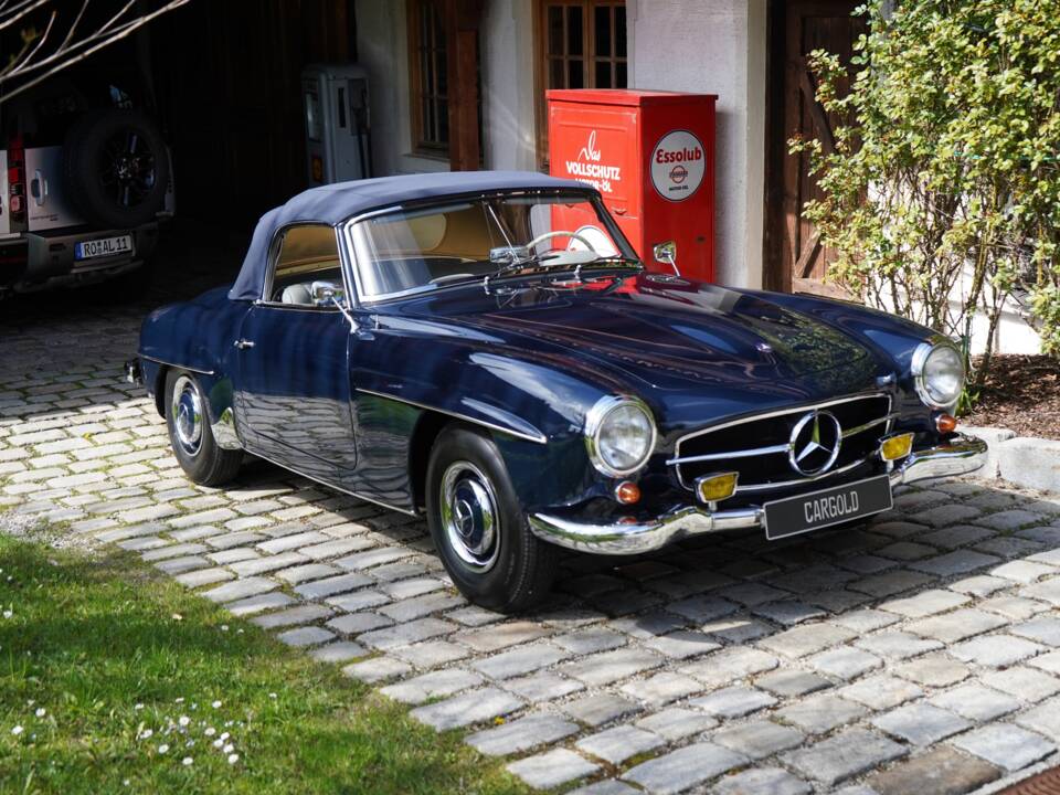 Image 18/20 of Mercedes-Benz 190 SL (1960)
