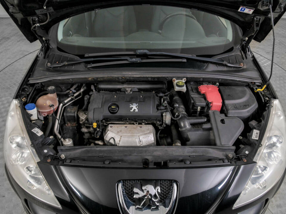 Bild 35/48 von Peugeot 308 1.6 VTi 120 Break (2008)