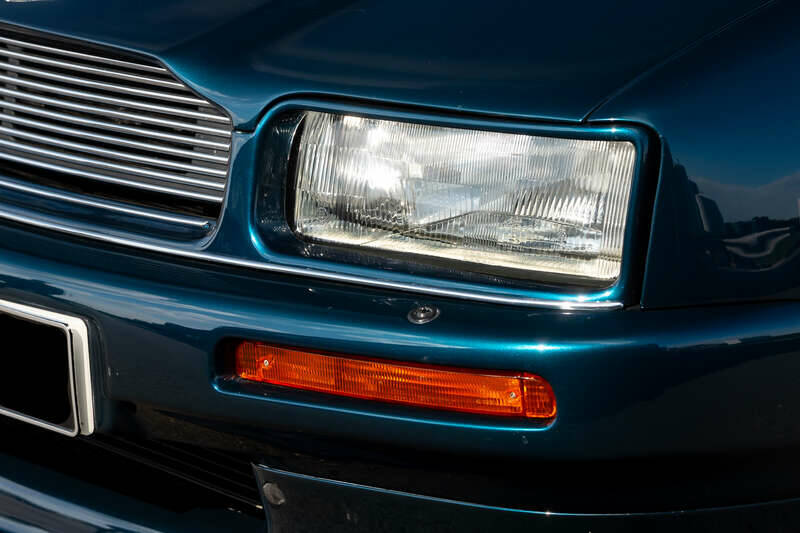 Image 17/50 of Aston Martin Virage Volante (1993)