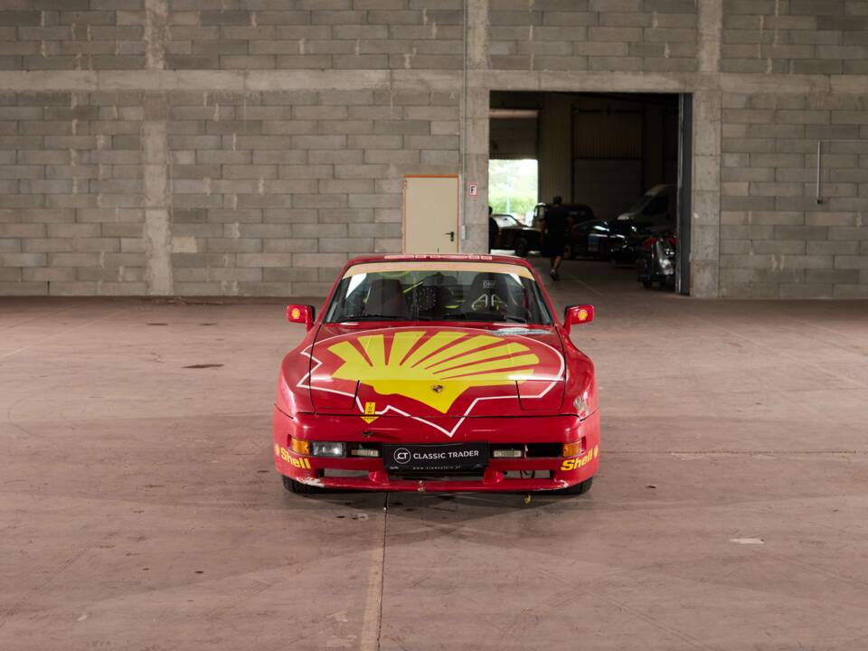 Image 17/38 of Porsche 944 (1985)