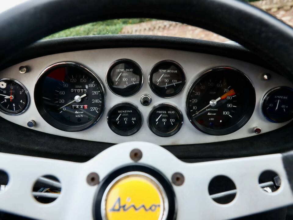 Immagine 43/50 di Ferrari Dino 246 GT (1971)