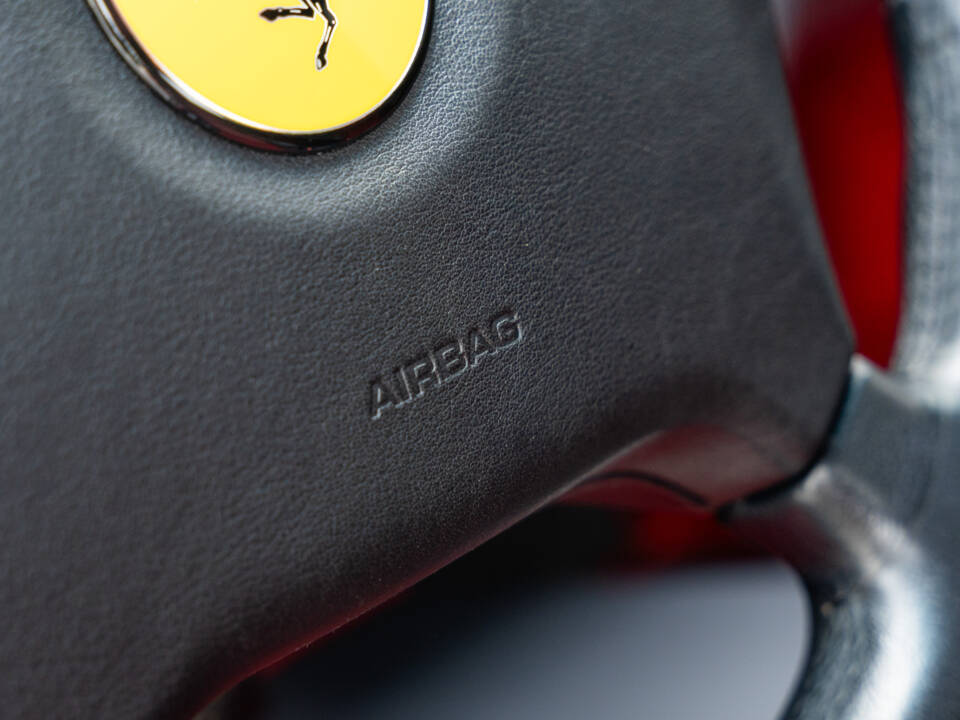 Imagen 44/89 de Ferrari F 355 Berlinetta (1996)