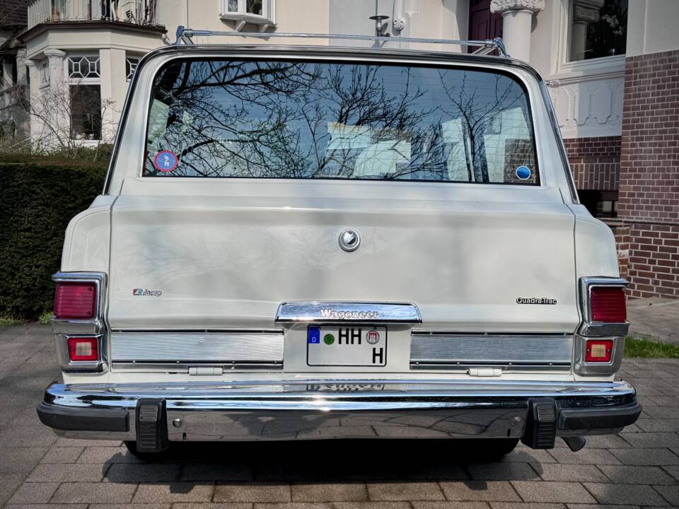 Image 7/50 of Jeep Wagoneer Brougham (1982)