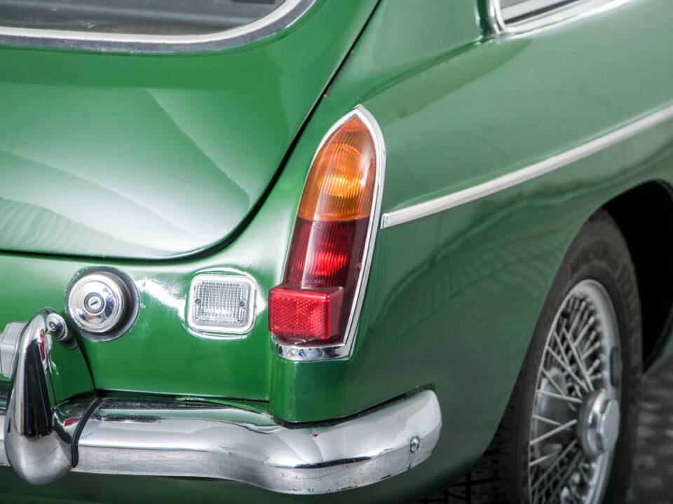 Bild 31/50 von MG MGB GT (1968)