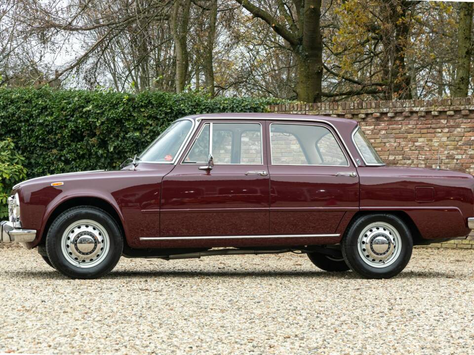 Imagen 18/50 de Alfa Romeo Giulia Nuova Super 1600 (1971)
