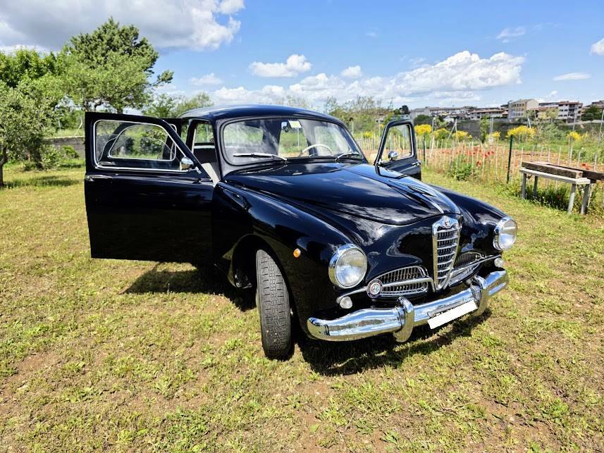 Imagen 4/94 de Alfa Romeo 1900 Super Berlina (1954)