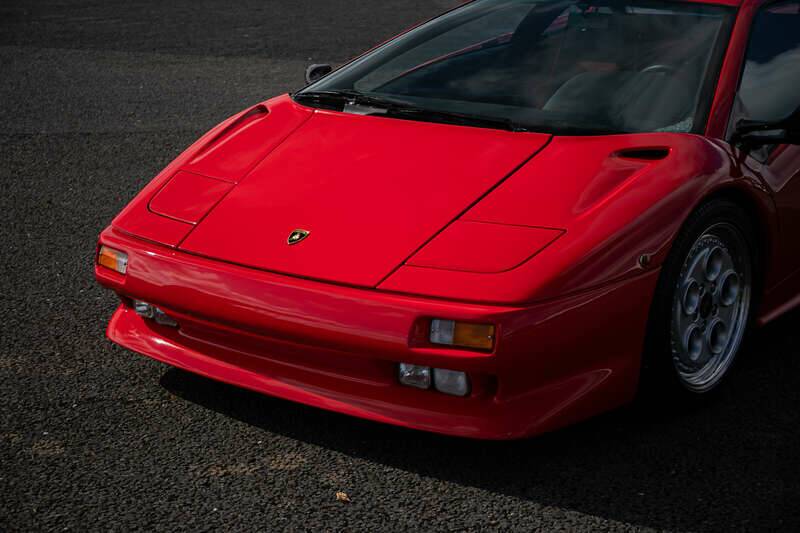 Image 48/48 of Lamborghini Diablo (1991)
