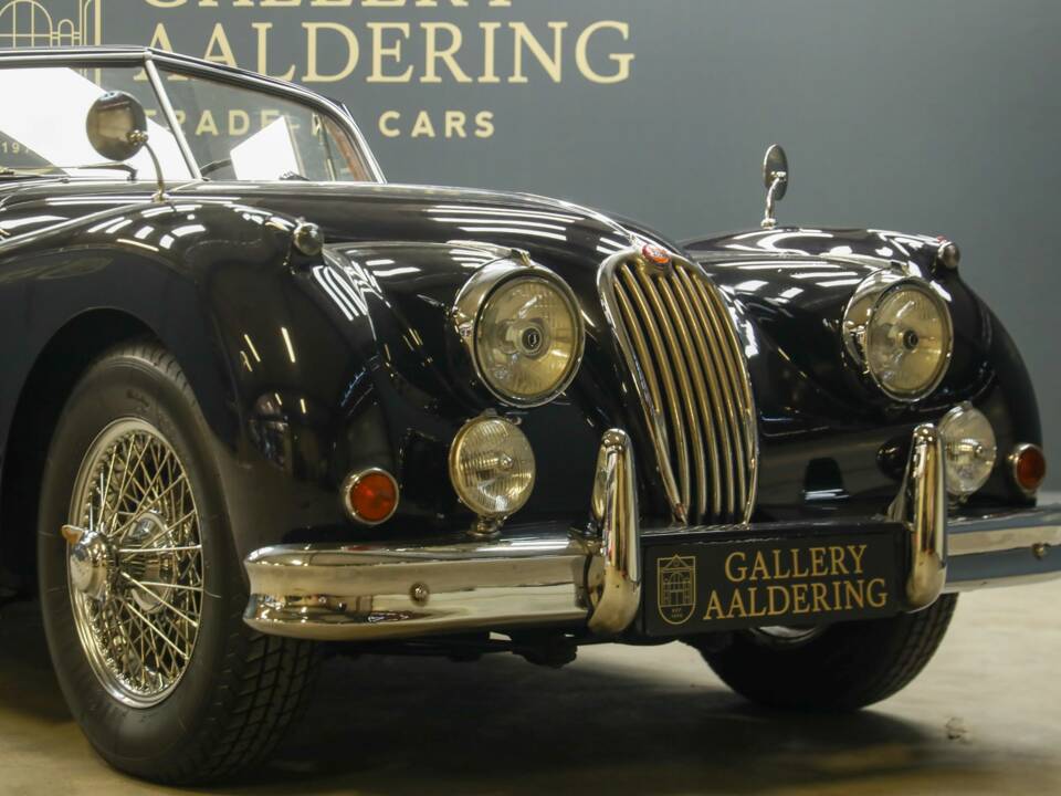 Image 40/50 of Jaguar XK 140 DHC (1955)