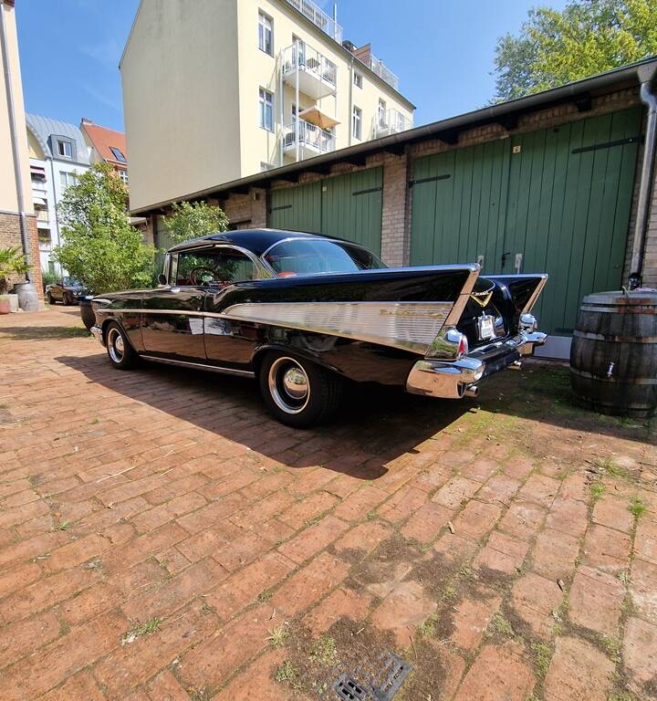 Image 117/144 of Chevrolet Bel Air Hardtop Coupe (1957)