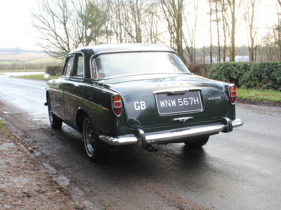 Image 4/19 of Rover 3.5 Litre (1970)