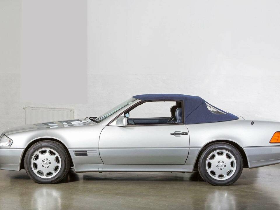 Imagen 3/20 de Mercedes-Benz SL 280 (1994)