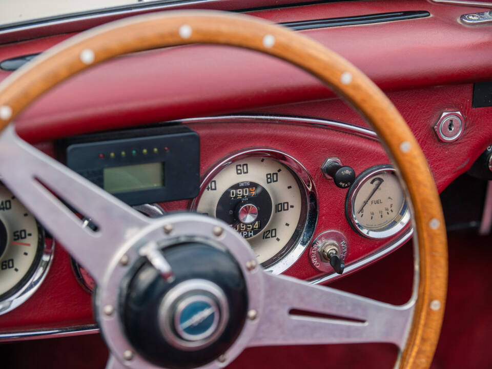 Afbeelding 26/36 van Austin-Healey 100&#x2F;6 (BN4) (1957)