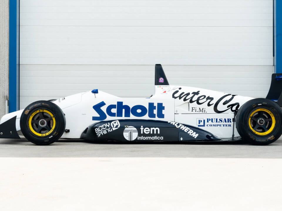 Image 4/64 of Dallara F392 Formula 3 (1992)