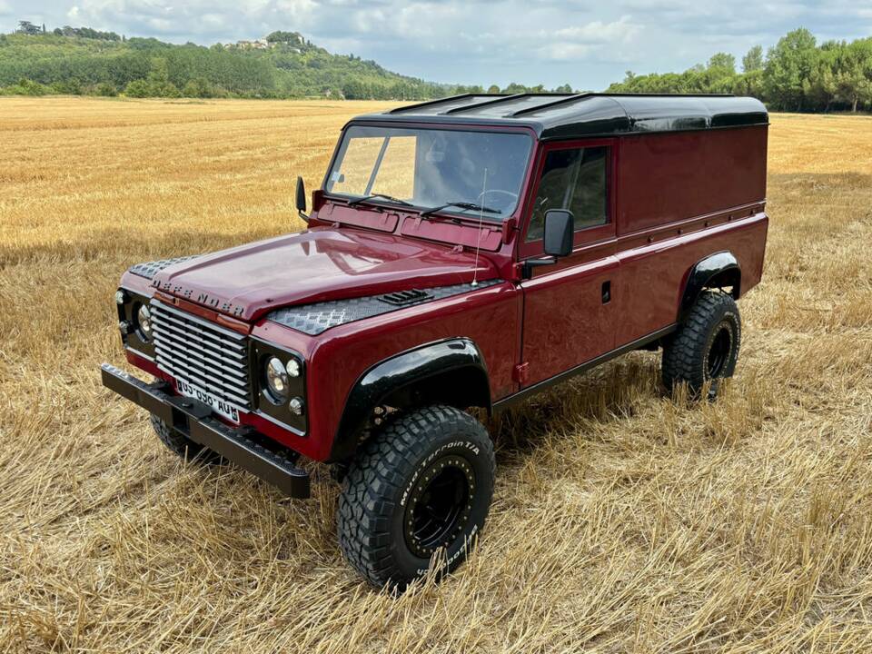 Image 3/8 of Land Rover 110 (1984)