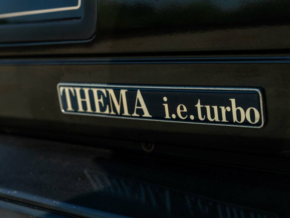 Image 24/50 of Lancia Thema I.E. Turbo (1986)