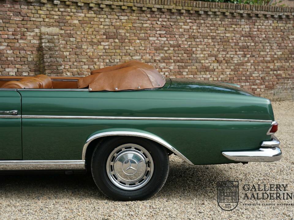 Afbeelding 27/50 van Mercedes-Benz 220 SE b (1964)
