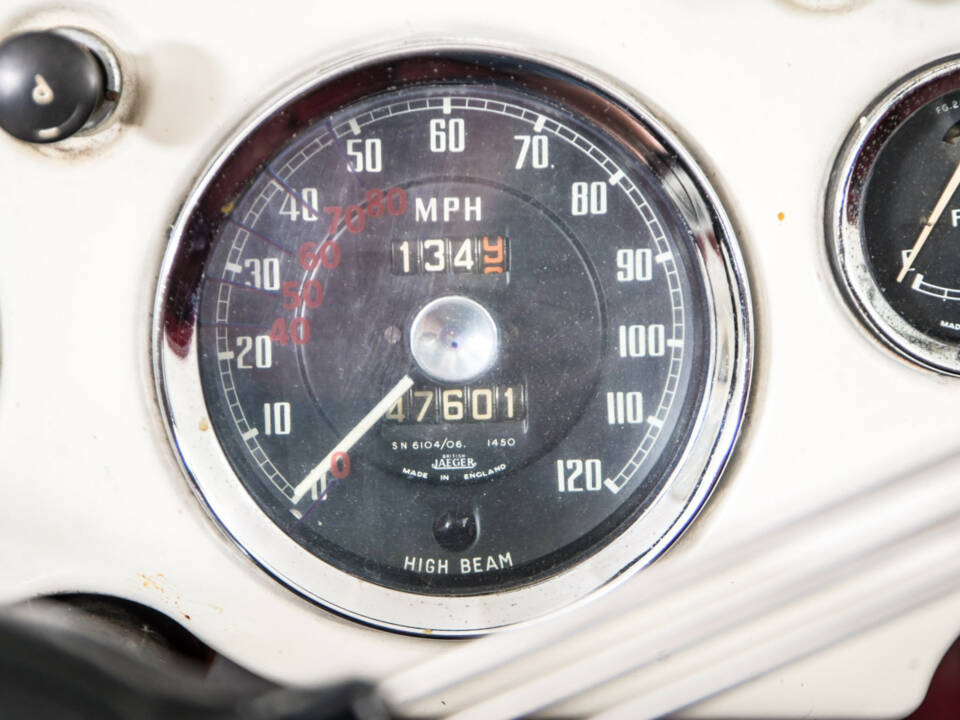 Image 15/50 of MG MGA 1500 (1957)
