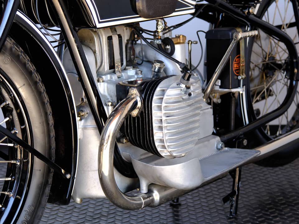 Image 48/88 of BMW R 62 (1929)