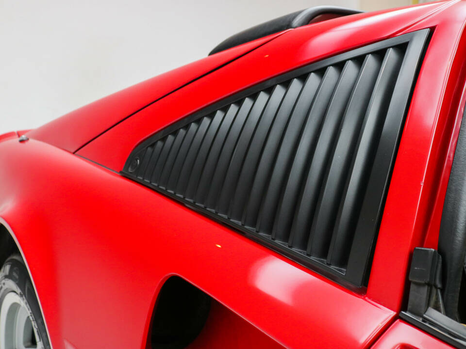Image 16/20 de Ferrari 328 GTS (1987)