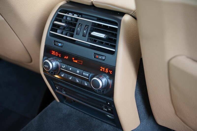 Image 48/50 de BMW 760Li (2011)