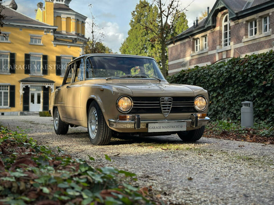 Afbeelding 55/100 van Alfa Romeo Giulia 1300 Super (1971)